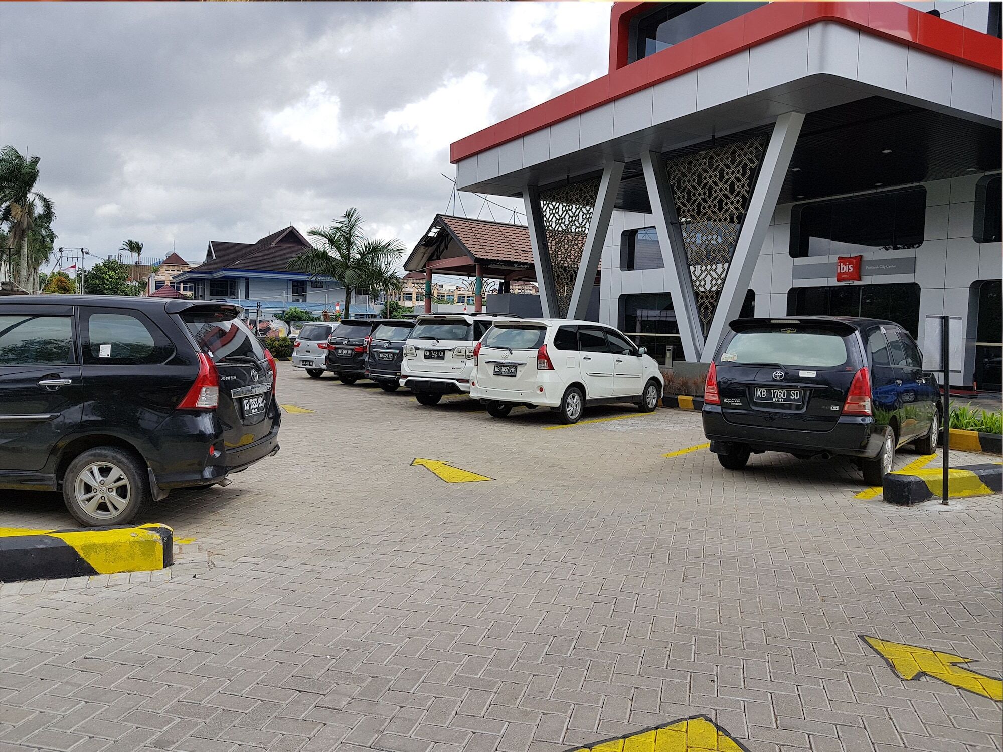 Ibis Pontianak City Center Zewnętrze zdjęcie