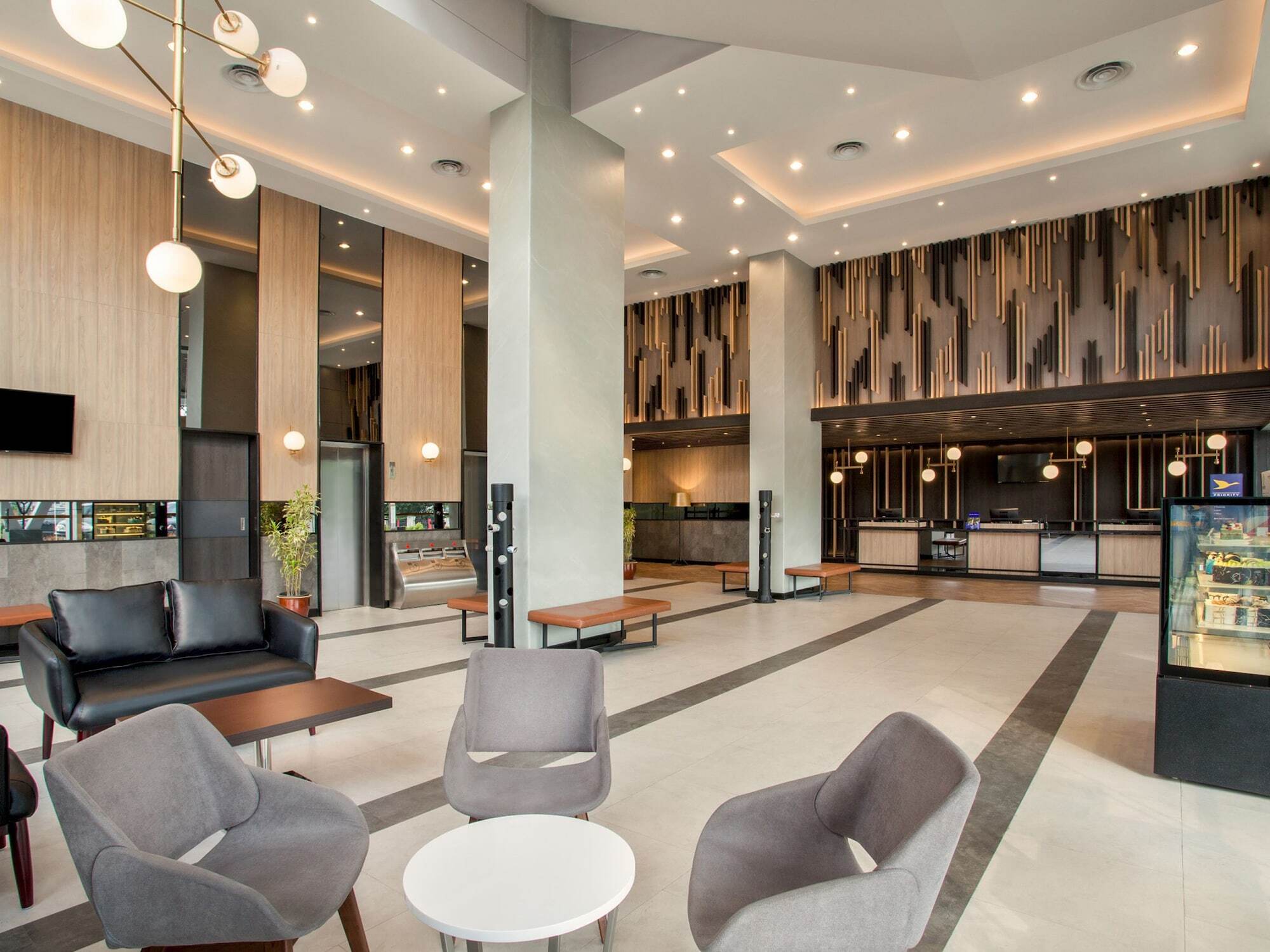 Ibis Pontianak City Center Zewnętrze zdjęcie